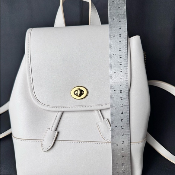 Coach Turnlock Backpack 3334 - Picture 15 of 16